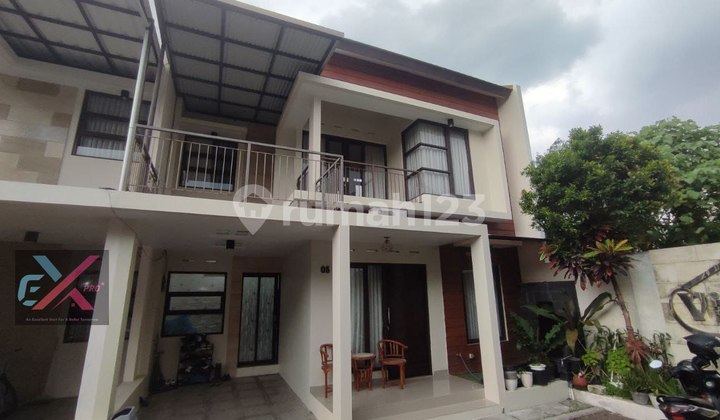 Rumah Minimalis Siap Huni Dekat Griya Arcamanik Bandung Rumah Minimalis Siap Huni Dekat Griya Arcamanik Bandung