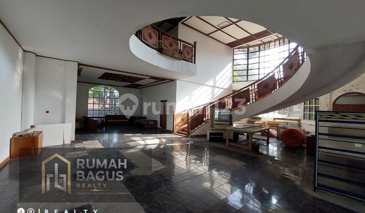 Affordable House in the City Center, Commercial Area Ir H Djuanda Dago Bandung Affordable House in the City Center, Commercial Area Ir H Djuanda Dago Bandung
