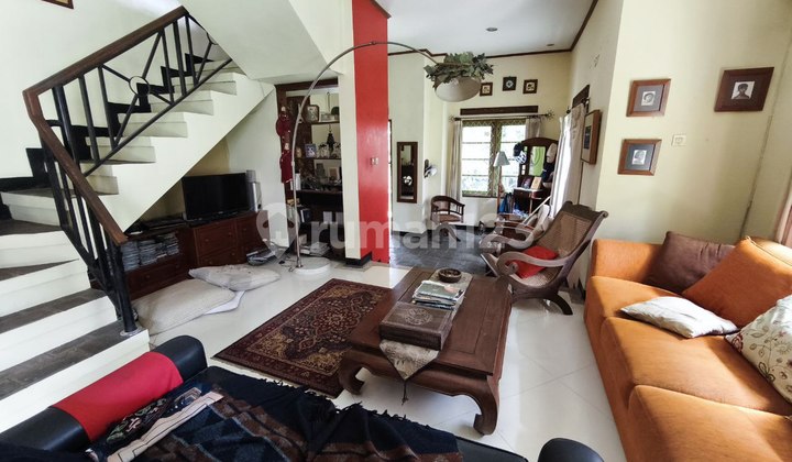 Rumah Murah Strategis Pusat Kota Dekat Kampus ITB Unpad Dago Bandung