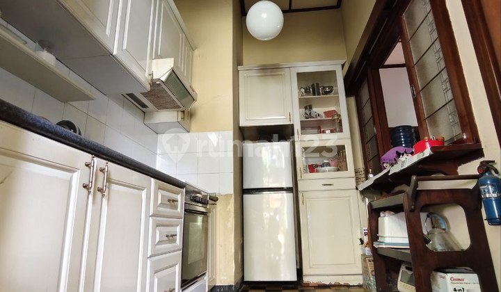 Classic House Renovated City Center Prime Area Near Gedung Sate Bandung 2