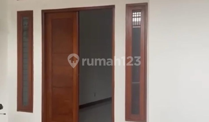 Rumah Murah Banting Harga Letak Strategis Di Pusat Kota