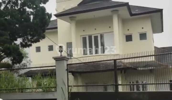 rumah dibwh njop cipaku bandung