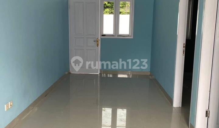 Dijual Cepat Rumah Cocok untuk Usaha di Cisaranten 2