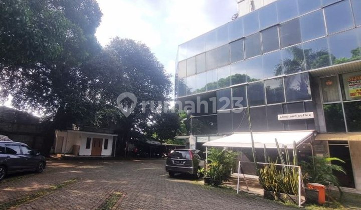 Ruko Gandeng 3,5 Lantai Siap Pakai di Bona Indah Lebak Bulus