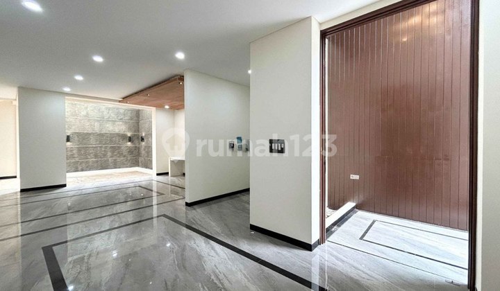 Rumah Lux Modern 3 Lantai Dlm Komplek di Pejaten Pasar Minggu 2