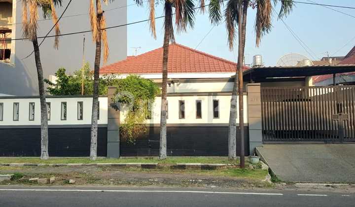Rumah Mewah Siap Huni Dalam Perumahan Elit di Kedoya Jakbar
