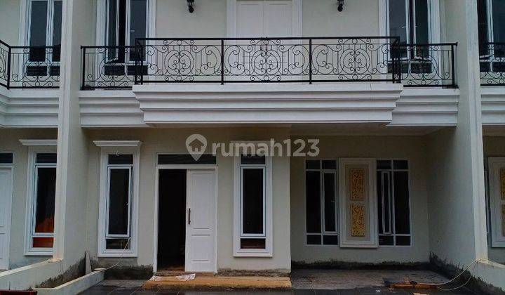 Rumah Lux 2 Lantai Brand New Dekat ke Stasiun Depok Lama 3