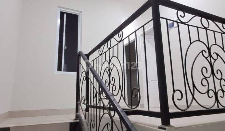 Rumah Lux 2 Lantai Brand New Dekat ke Stasiun Depok Lama 10