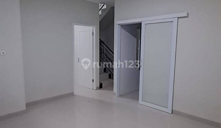 Rumah Lux 2 Lantai Brand New Dekat ke Stasiun Depok Lama 9