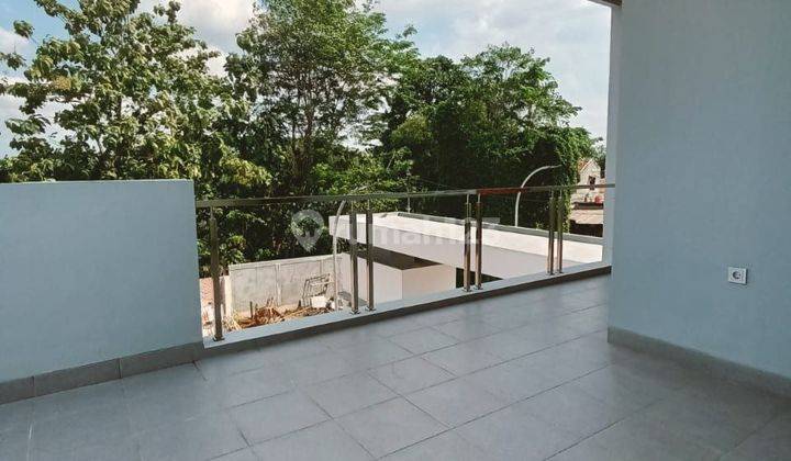 Rumah Mewah Siap Huni Dekat Gerbang Tol Krukut Antasari 20