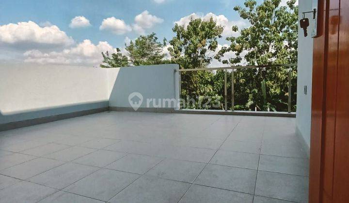 Rumah Mewah Siap Huni Dekat Gerbang Tol Krukut Antasari 21