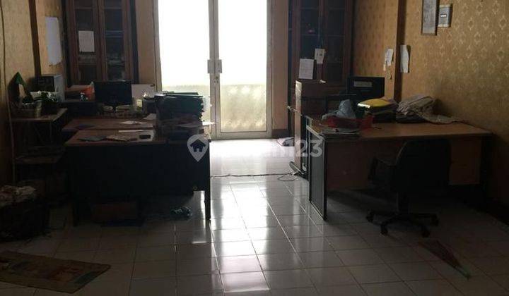 Ruko 3,5 Lantai Siap Pakai Lokasi Istimewa di Tebet Jaksel 7