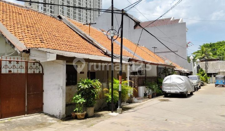 Rumah Tua Hitung Tanah Strategis di Gunung Sahari Jakpus Rumah Tua Hitung Tanah Strategis di Gunung Sahari Jakpus