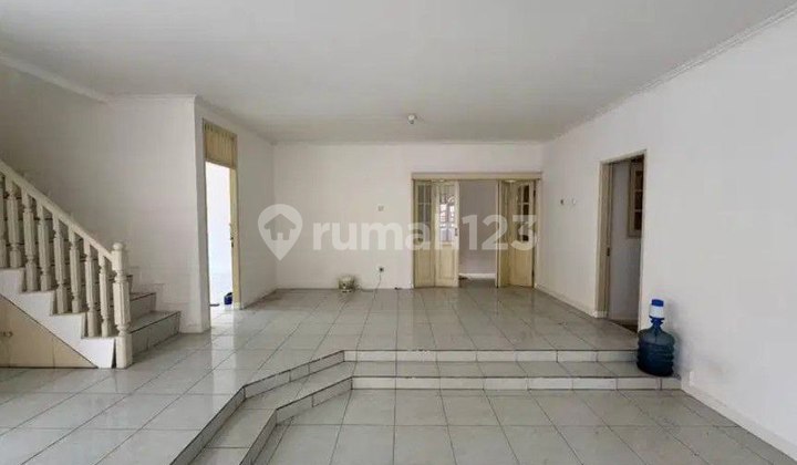 Strong Second Home with Beautiful Park View in Sector 2 Bintaro 2