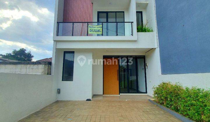 Rumah Cluster Modern 2 Lantai Nempel Tol Andara Jaksel 1