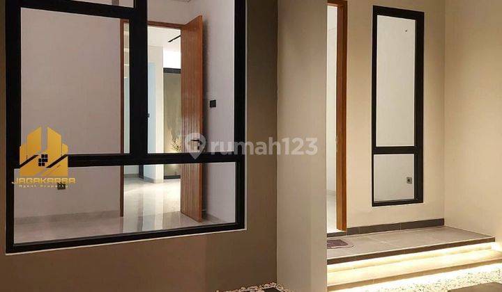 Rumah Lux Murah Ada Rooftop Cantik Siap Huni Di Jagakarsa  2