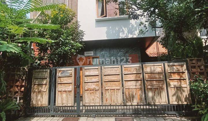 Rumah Lux Unik Siap Huni Dalam Komplek Asri Di Jagakarsa 1