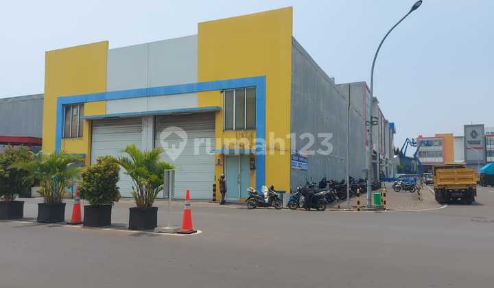Warehouse for Rent at Green Sedayu Bizpark Cakung, Corner Position Warehouse for Rent at Green Sedayu Bizpark Cakung, Corner Position