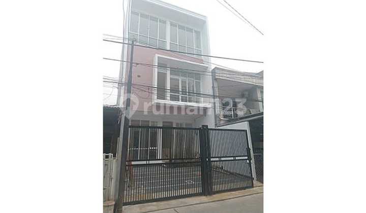 Dijual Rumah 3 Lantai di Kelapa Gading Jakarta Utara