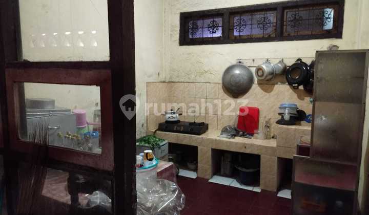 For Sale House in Need of Total Renovation on Jl Raya Bekasi For Sale House in Need of Total Renovation on Jl Raya Bekasi