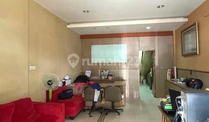Dijual Cepat Ruko Strategis 3,5 Lantai di Cempaka Putih