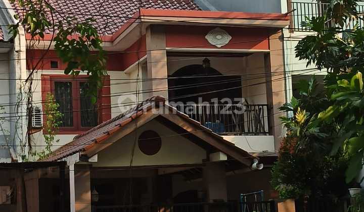 Dijual Rumah 2 Lantai 3KT Ada Gudang di Penggilingan Cakung