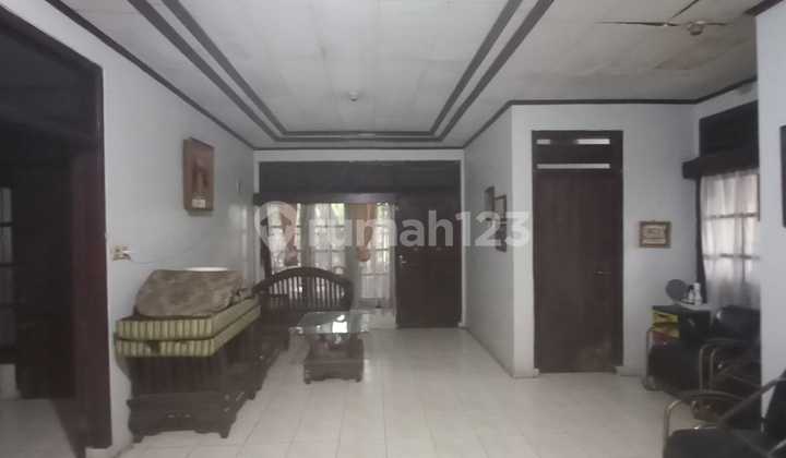 Dijual Rumah Tua Luas Hitung Tanah SHM di Koja Jakarta Utara