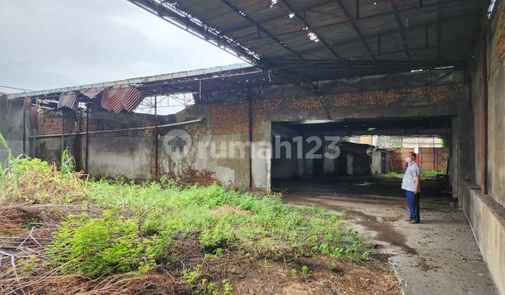 Dijual Rumah Hitung Tanah 1082m2 SHM di Penggilingan Jakarta Timur