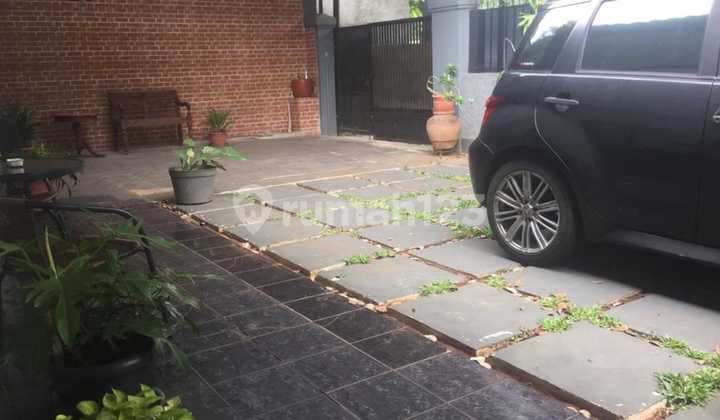 Dijual Rumah Luas Muat Banyak Mobil di Kemayoran Jakarta Pusat 2