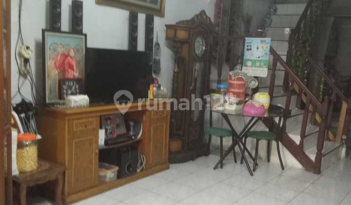 Dijual Rumah dan Kontrakan 5 Pintu di Semper Jakut