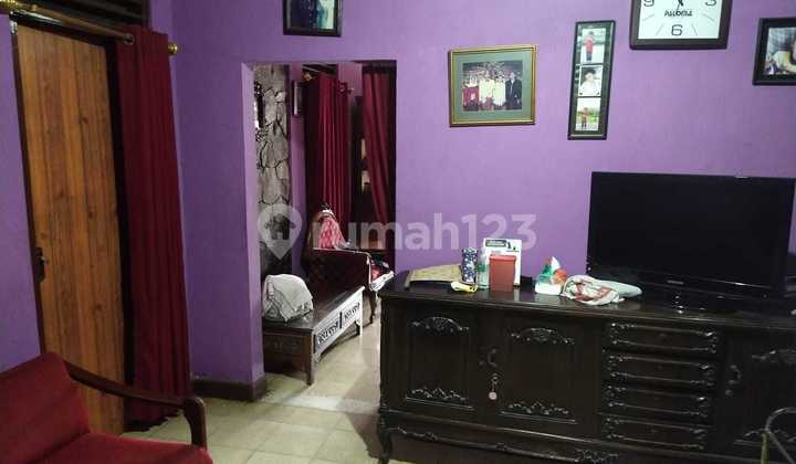 Dijual Rumah Butuh Renovasi Total di Jl Raya Bekasi