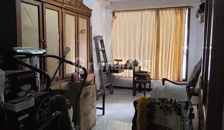 For Sale 2-Story 4-Bedroom House in Klender Housing Complex, East Jakarta 2