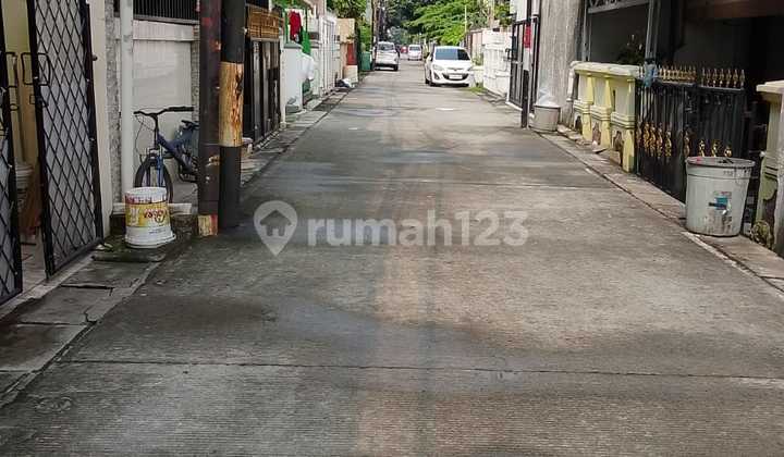 dijual Rumah Kost Kelapa Gading Timur 3 Lantai Semi Furnished dijual Rumah Kost Kelapa Gading Timur 3 Lantai Semi Furnished