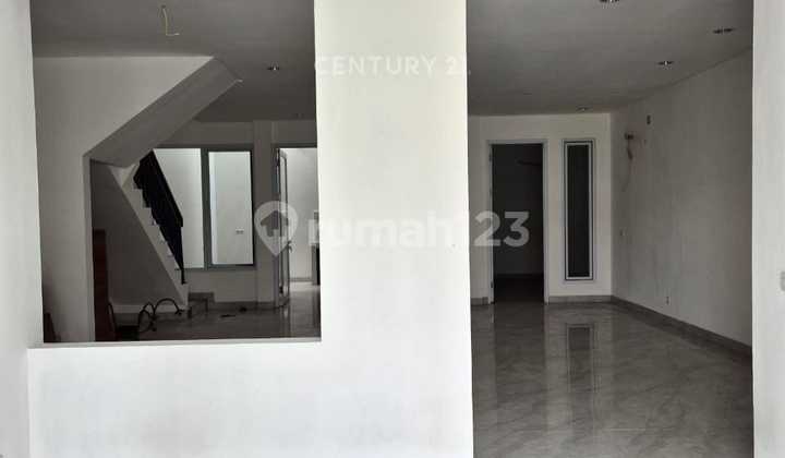 For Sale House & Business Place Metland Menteng, Cakung 2