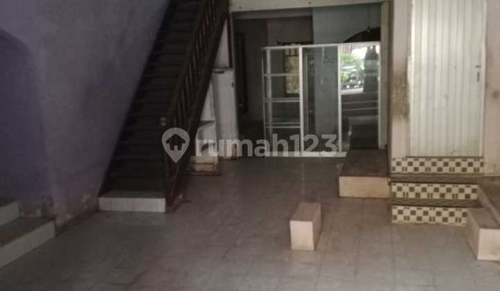 Dijual Rumah 2 Lantai Murah 214m2 di Semper Jakarta Utara