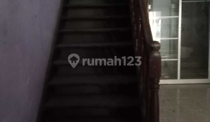 Dijual Rumah 2 Lantai Murah 214m2 di Semper Jakarta Utara 2