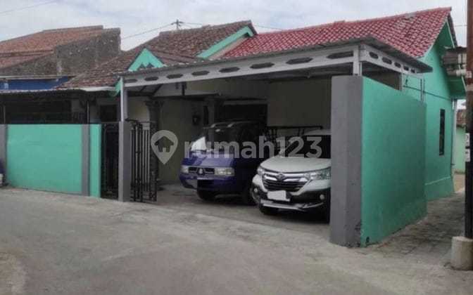 House for Sale in the Arcawinangun Area, East Purwokerto House for Sale in the Arcawinangun Area, East Purwokerto
