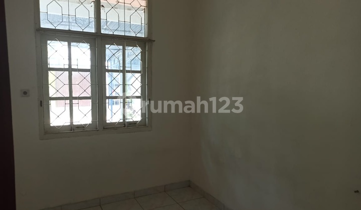 Rumah modern minimalis di tengah kota purwokerto 5