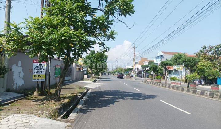 Rumah Dengan Parkiran Luas Di Purwokerto 3