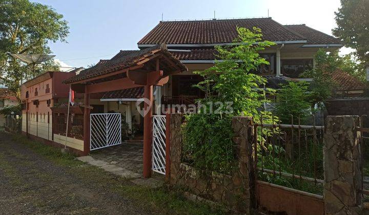 Rumah Asri + Kolam Renang di Purworejo Klampok, Banjarnegara 1
