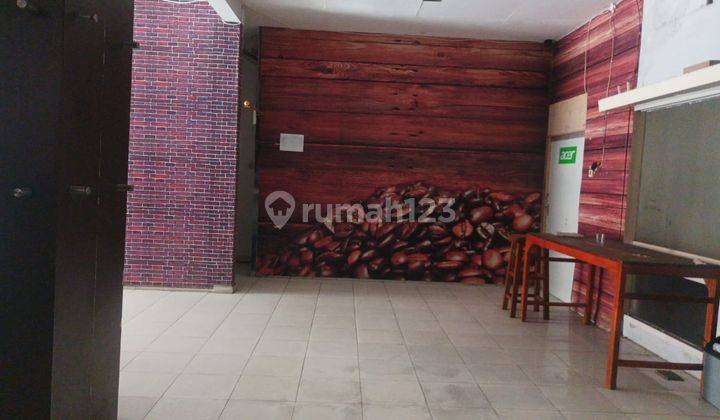 Ruko Dengan Area Luas + Parkiran di Purwokerto 6