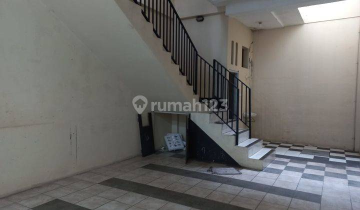 Disewakan Ruko 2 Lantai Ada Area Parkir di Purwokerto 5