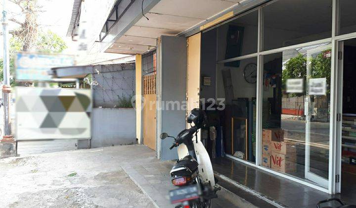 Kios Strategis Ada Pintu Kaca di Kota Purwokerto 2