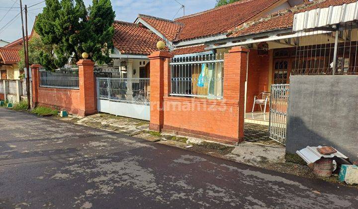 Dijual Rumah Luas Pinggir Jalan di Kota Purwokerto 1