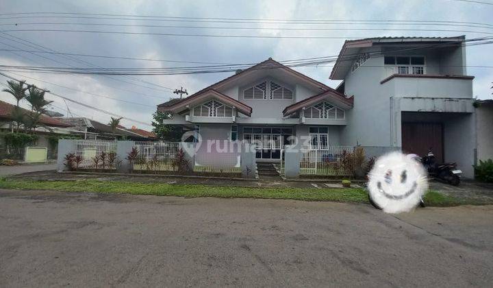 Dijual Rumah Hook di Perumahan Kota Purwokerto 1