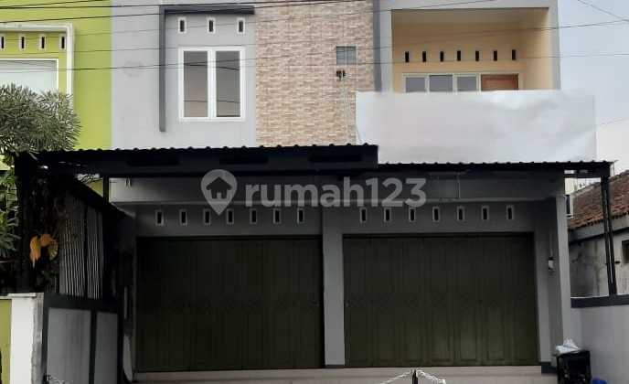 For rent: 2-in-1 2-story shop house in Purwokerto 1