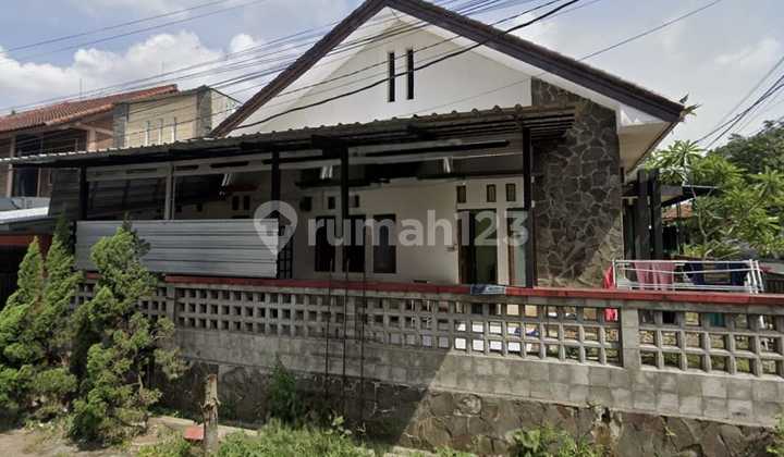 House for Sale by the Roadside in Purwokerto 1