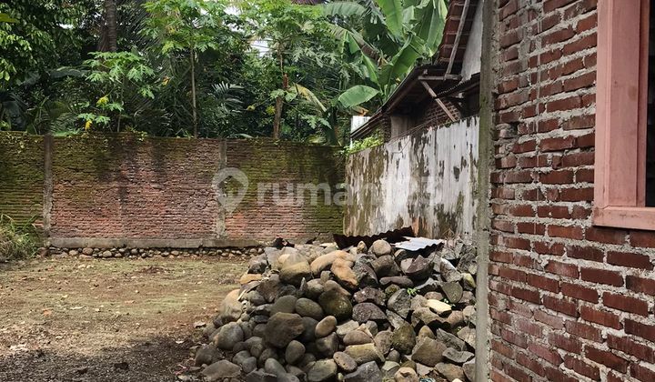 shop for sale next to the main road in Purwokerto 2