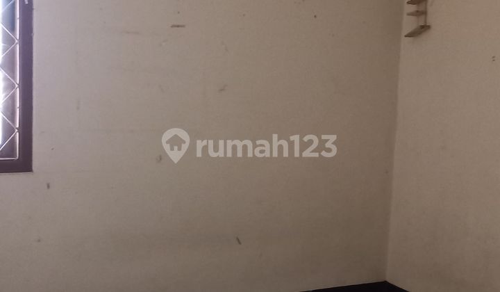 For sale or rent, 2-story house in the Sumampir area, Purwokerto. 2