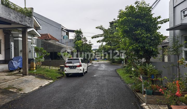 For Sale 1.5-Story House in Cluster at Taman Besakih Sentul City 2